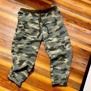 Womens Lucky Brand high waisted capri lg